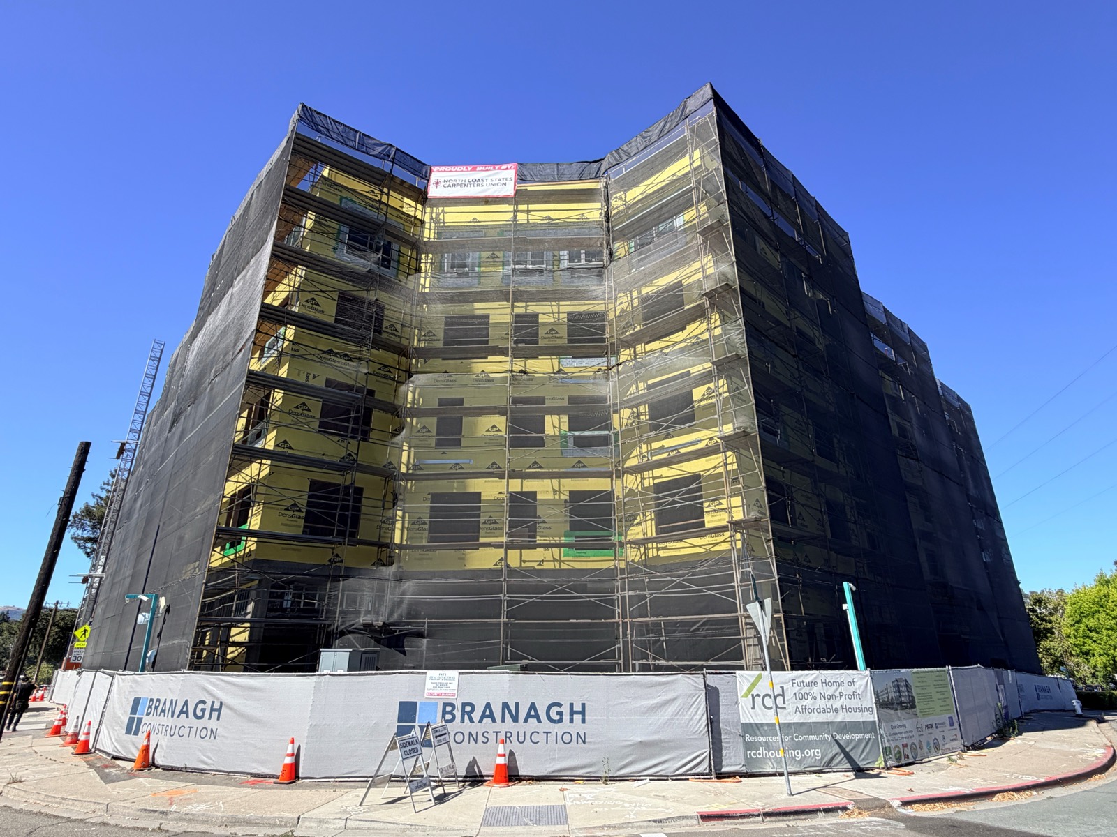 Civic Crossing, a five-story apartment complex under construction in downtown Walnut Creek, CA.